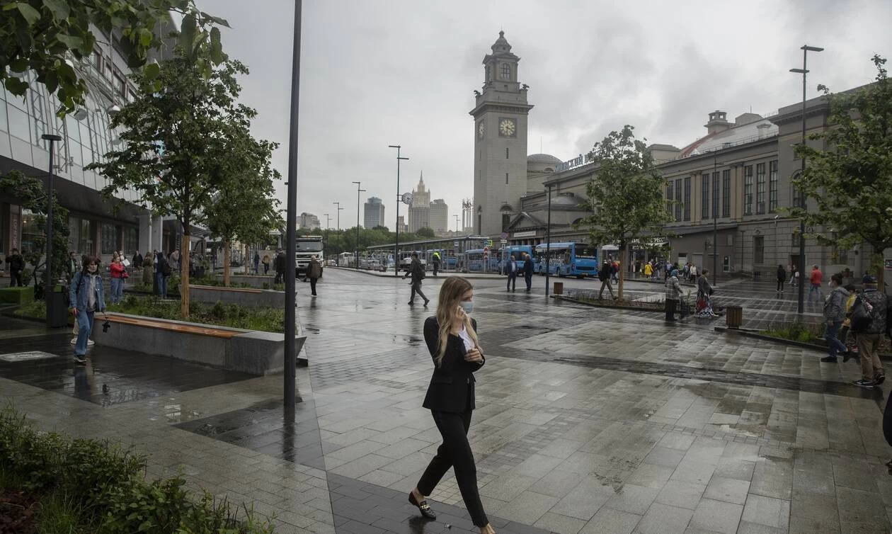 Κορονοϊός: Ρώσοι υποστηρίζουν ότι ανακάλυψαν νέα μετάλλαξη – Ψάχνουν αν είναι ανθεκτική στα εμβόλια